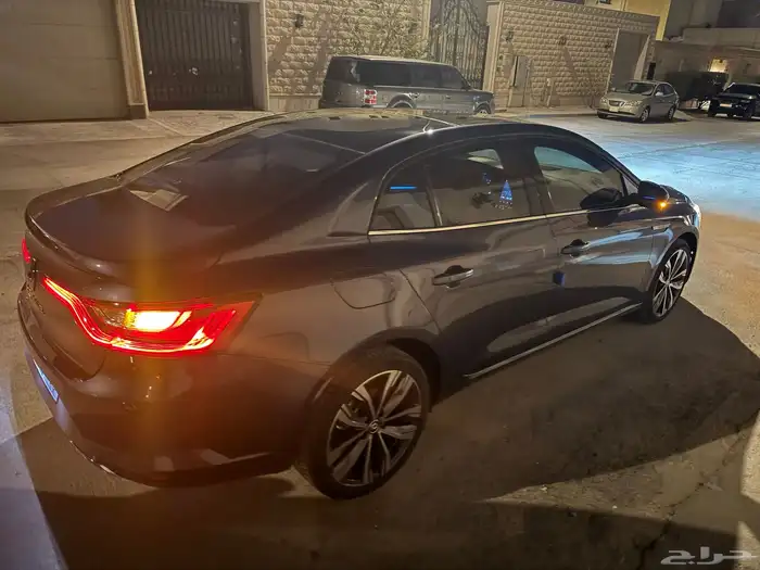 رينو ميجان فل كامل 2025 24