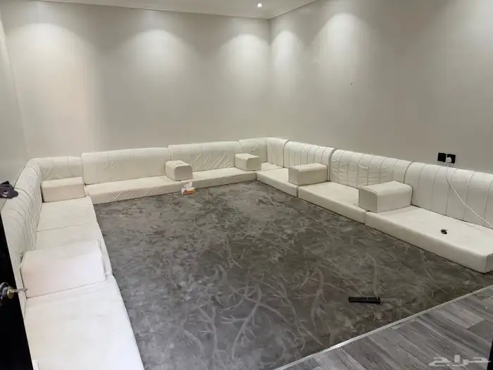 كنب ارضي وفرشه 0