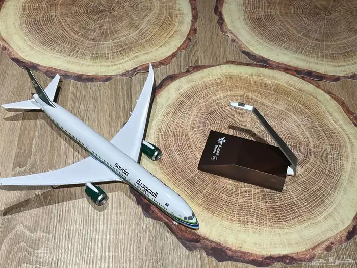 مجسم طائرة سعودية الشكل الجديد 1