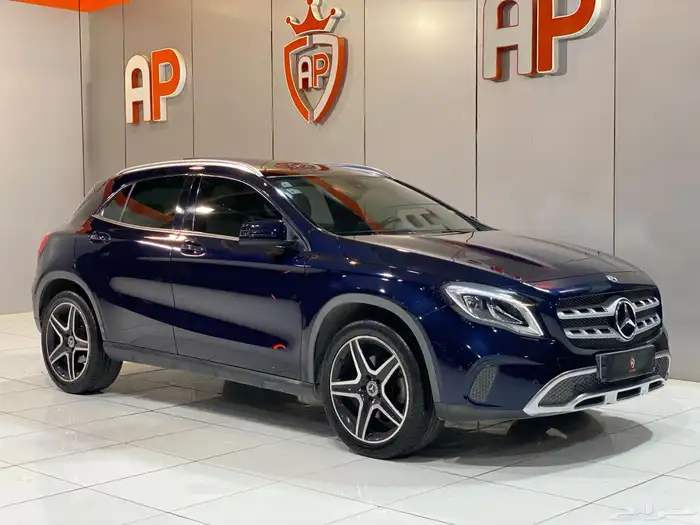 مرسيدس GLA250 2018 بحالة ممتازة 1