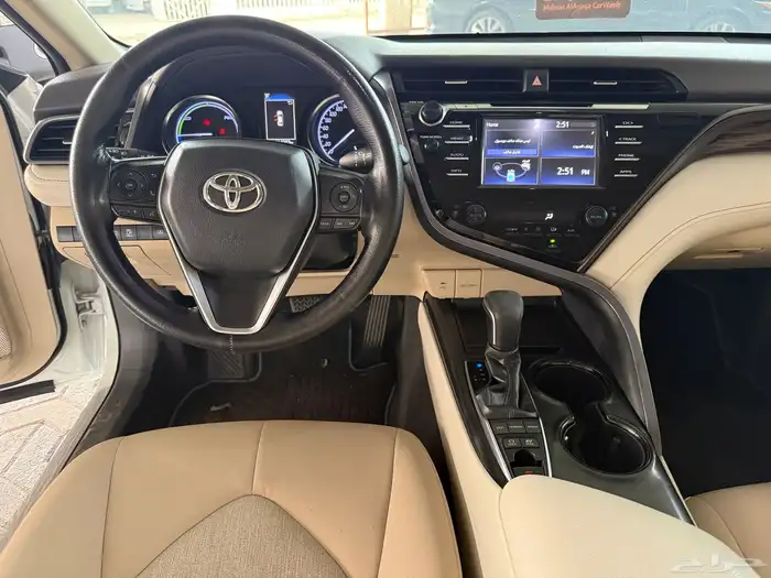 تويوتا كامري GLE هايبرد موديل 2019 27