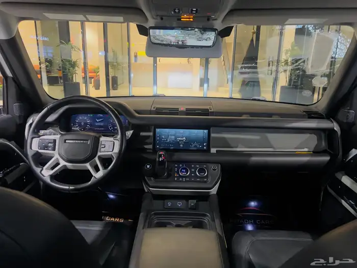 لاند روفر ديفندر 2020 HSE (بحالة ممتازة) 15