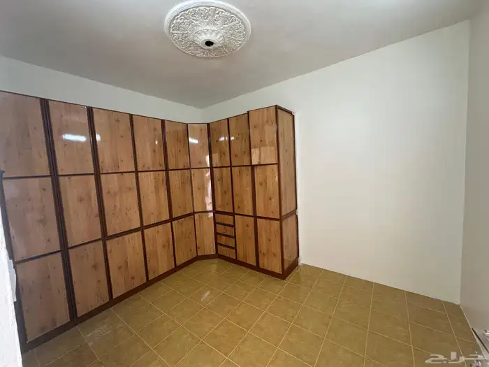 دور ارضي للايجار 0