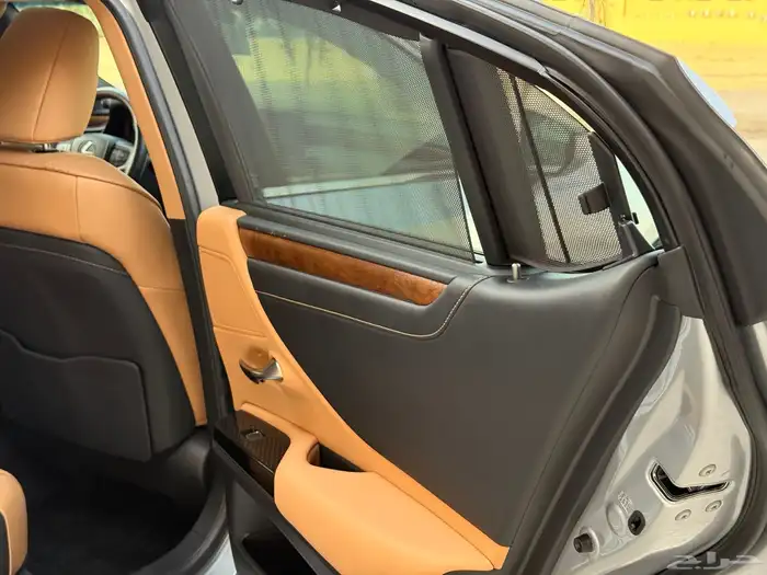 لكزس Es250 موديل 2023 قمة النظافه فل كامل 36