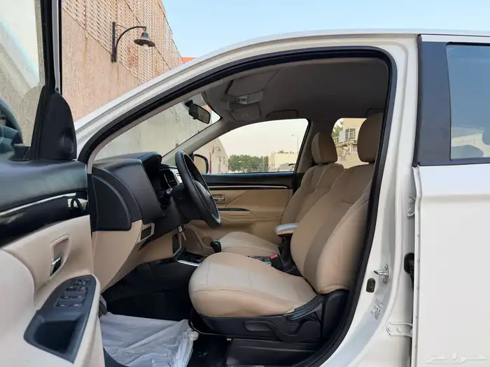 ميتسوبيشي اوتلاندر موديل 2020 15