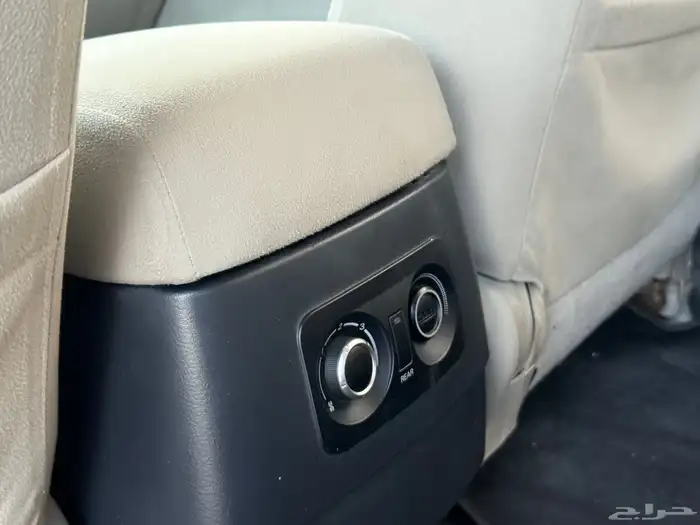 ميتسوبيشي باجيرو قمة النظافه موديل 2020 23