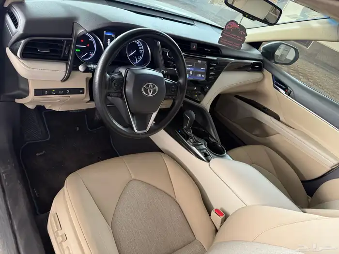 تويوتا كامري GLE هايبرد موديل 2019 22