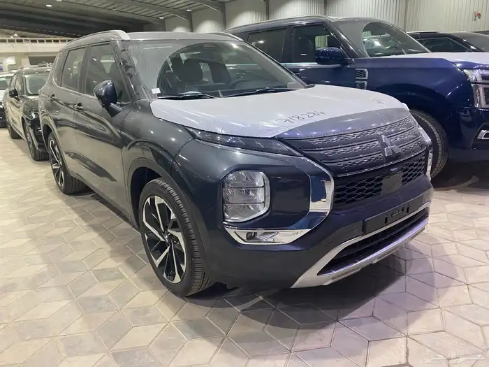 متسوبيشي اوتلاندر نص فل وفل كامل سعودي 2025 1