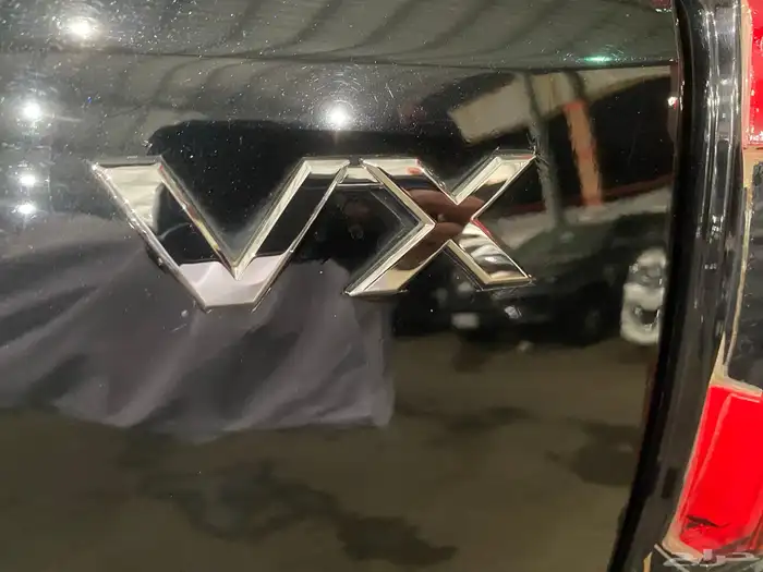 برادو 2023 فل كامل VX جلد 6