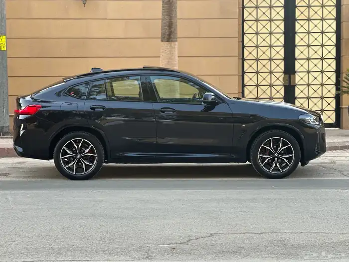 بي ام اكس 4 2024 ضمان وصيانه 4