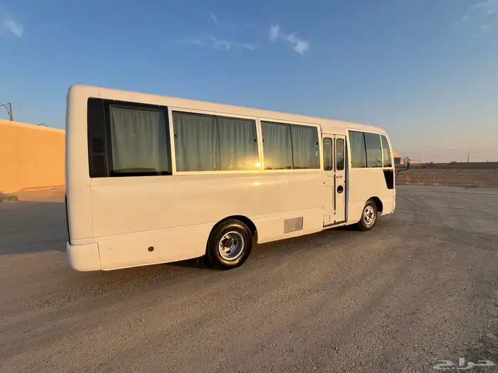 باص 30 راكب نيسان 2008 مخزن 22