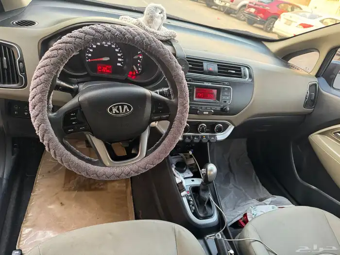 سيارة كيا ريو 2017 وكالة 0