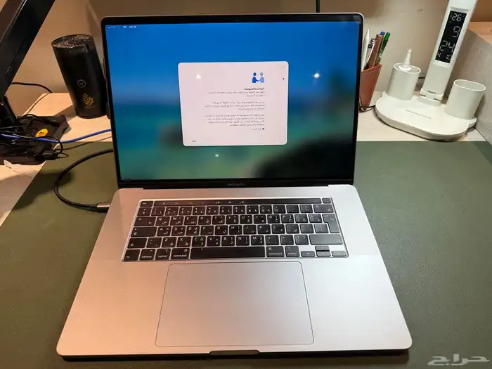 MacBook Pro 2019   16 in   i7   16GB   512GB SSD 0