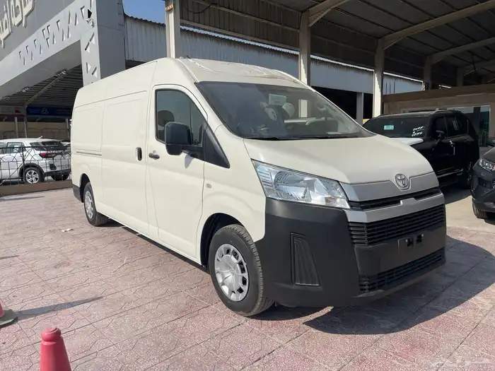 باص بضاعة سقف عالي موديل 2026 ديزل جير اتماتيك 3