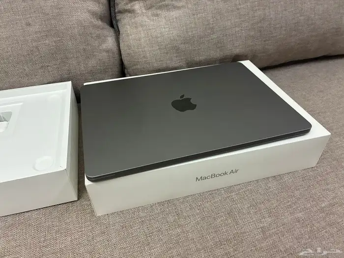 ماك بوك آير M2 رام 8 جيجا التخزين 256 جيجا 3