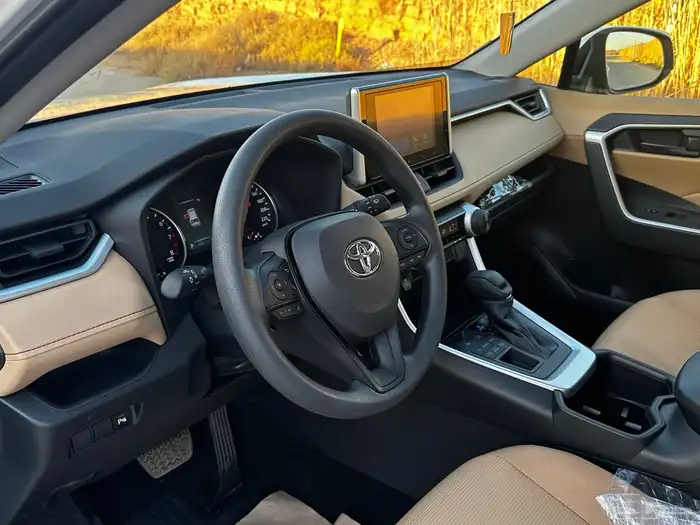 تويوتا راف فور LE ستاندر دبل 2025 14