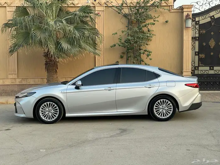 كامري هايبرد 2025سعودي 6