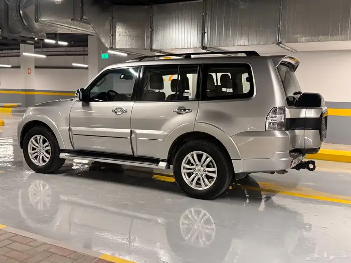 ميتسوبيشي باجيرو موديل 2022 فل كامل 8