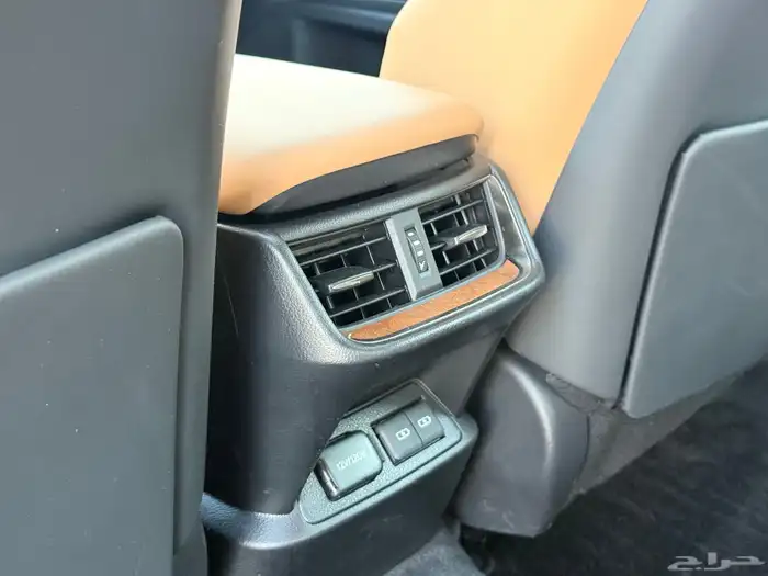 لكزس Es250 موديل 2023 قمة النظافه فل كامل 42