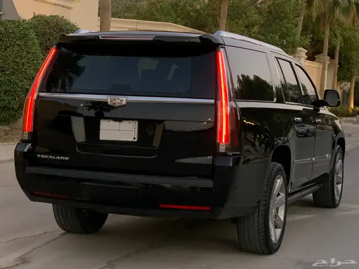 كاديلاك اسكاليد 2017 مالك ثاني 6