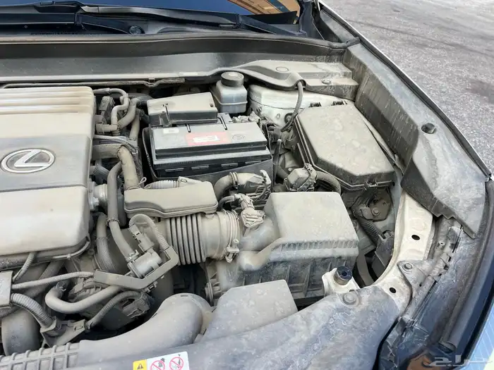 لكزسUX موديل 2019 فل كامل بنزين 45