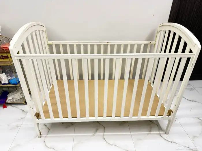 سرير اطفال 0