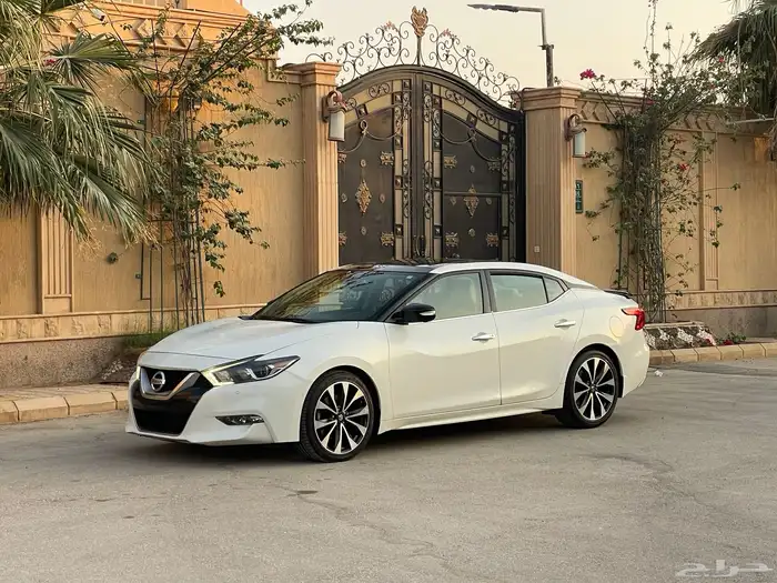 نيسان مكسيما 26