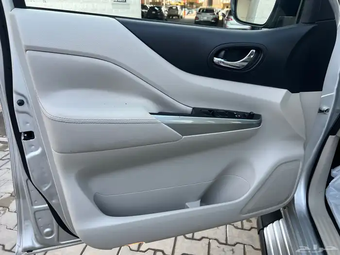 اكستيرا 2021 تيتانيوم نظيف جدا لدى قمة الاطلال 40