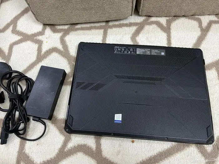 لابتوب Asus جمينج Ryzen7 الرام 16 هاردسك SSD 8