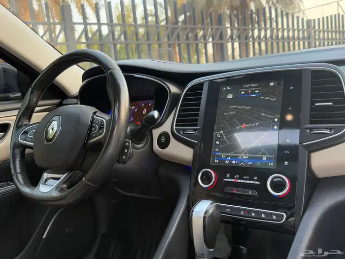 رينو 2018 تاليسمان ( بحالة ممتازة ) 39