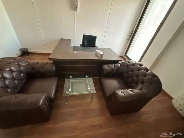 مكتب لتقبيل 5