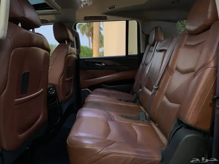 كاديلاك اسكاليد 2017 مالك ثاني 17