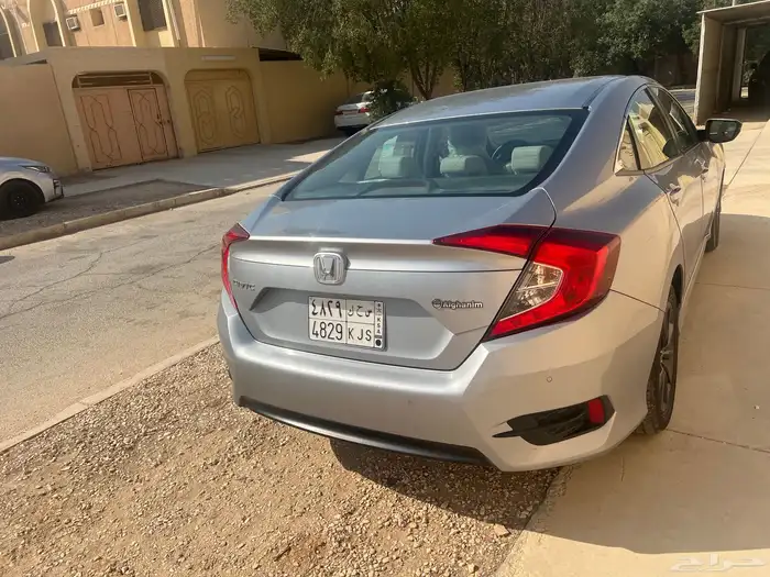 للبيع هوندا سيفك 2020مخزنه 3