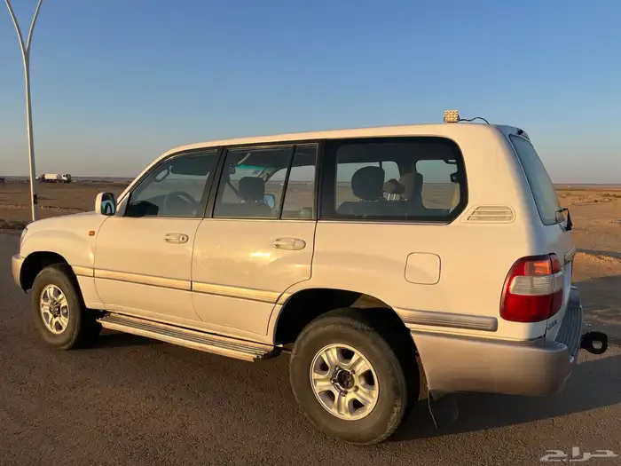 لاندكروزر GXR 2