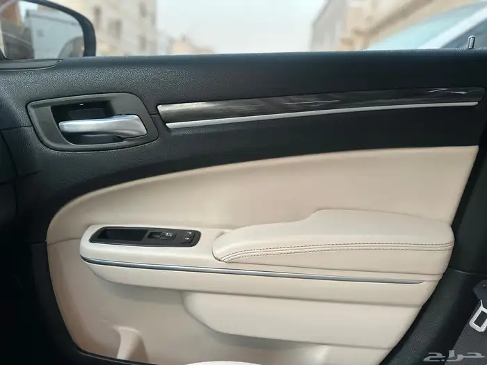 كرايسلر 2018 300 22