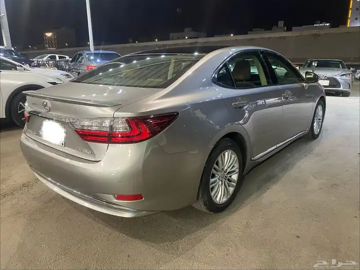 لكزس ES 350 2016 فل CC 4