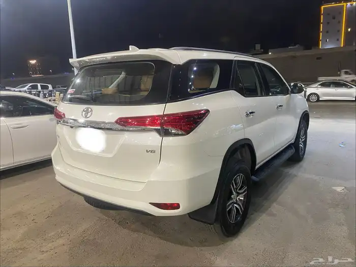 فورتشنر 2022 6سلندر 3