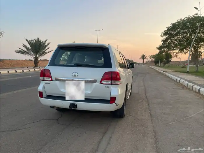 لاند كروزر 2009 فل كامل 3