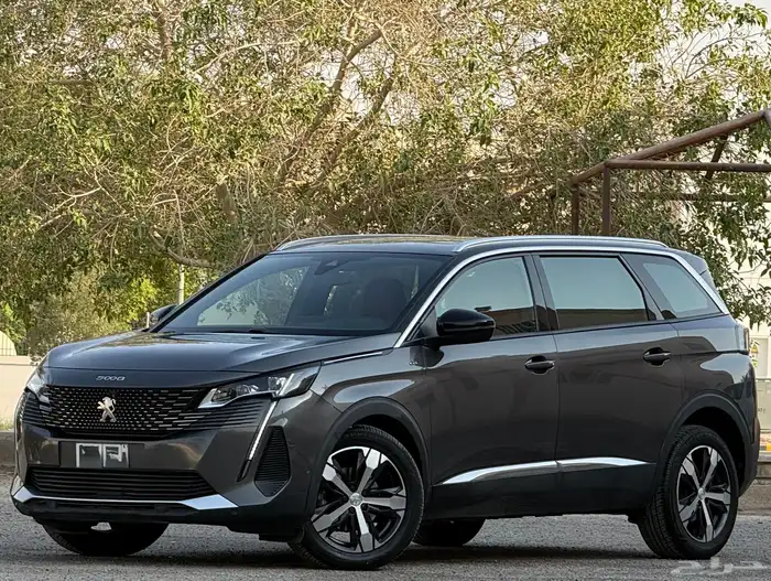 بيجو 5008 2023 6