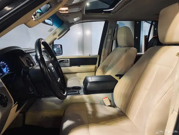 فورد اكسبديشن 2015 بحاله ممتازه سعودي 5