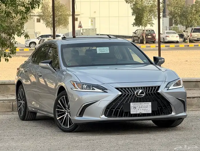 لكزس Es250 موديل 2023 قمة النظافه فل كامل 2