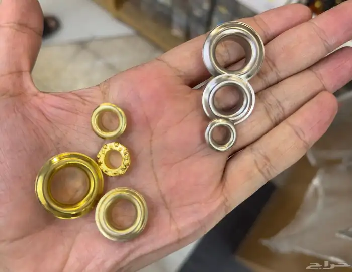 اكسسوارات منوعه شنط وحلقات وتقفيلات وبكلات احزمه اجراس جرس 23