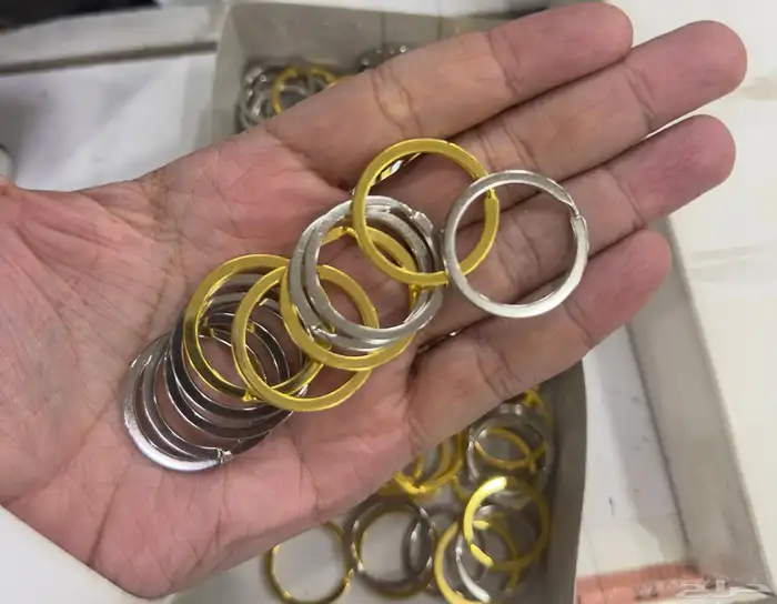 اكسسوارات منوعه شنط وحلقات وتقفيلات وبكلات احزمه اجراس جرس 39