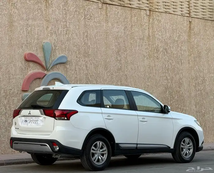 ميتسوبيشي اوتلاندر موديل 2020 11