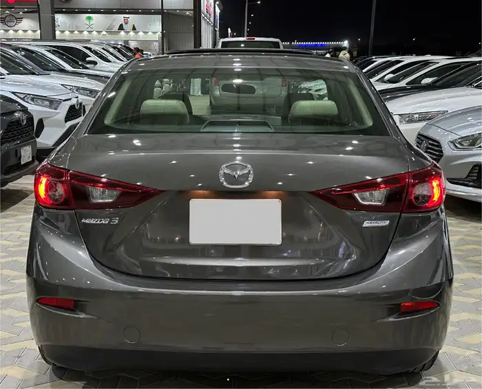 مازدا 3 فتحه سقف 2015 10