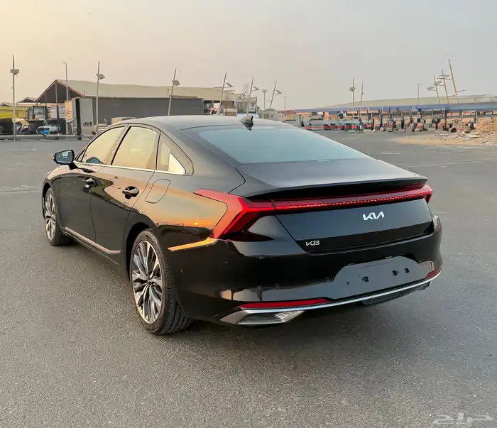 كيا K8 بنورما 2022 اعلا مواصفات 4 سلندر بحالة الوكاله للبيع 3