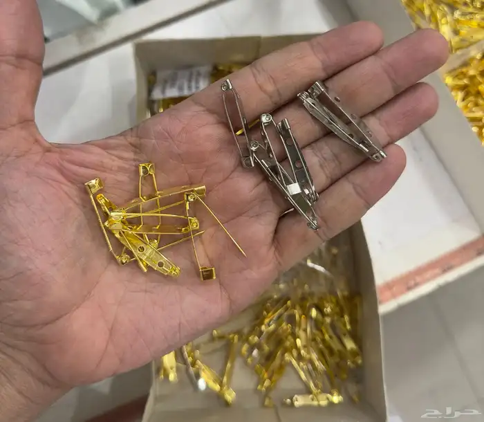 اكسسوارات منوعه شنط وحلقات وتقفيلات وبكلات احزمه اجراس جرس 34