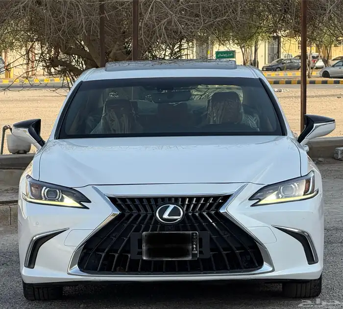 لكزس ES300h 2023 ممشى (58)الف 0