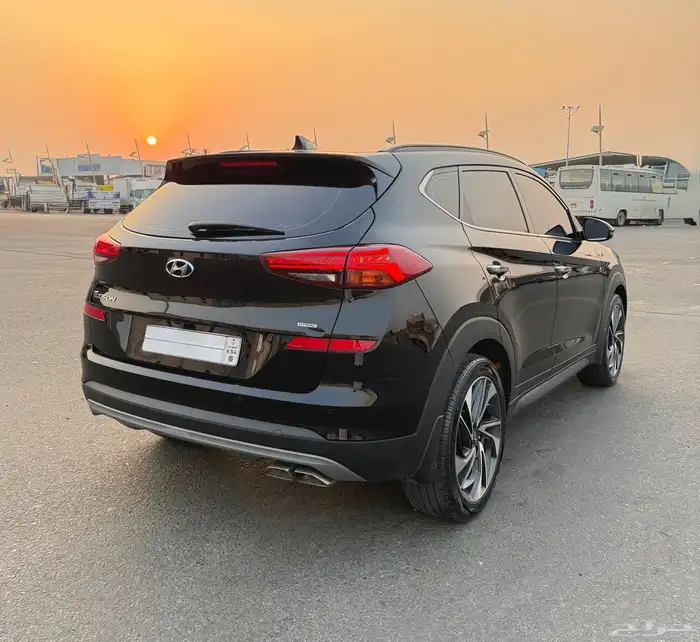 توسان 2020 (ديزل) بنورما اعلا مواصفات داخل احمر وكاله للبيع 5