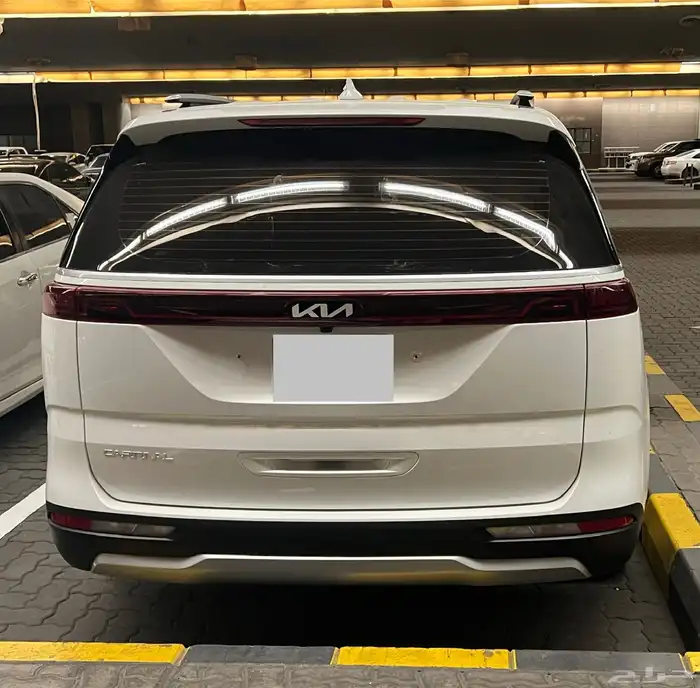 كيا كرنفال ديزي موديل 2023 بطاقة جمركية 6